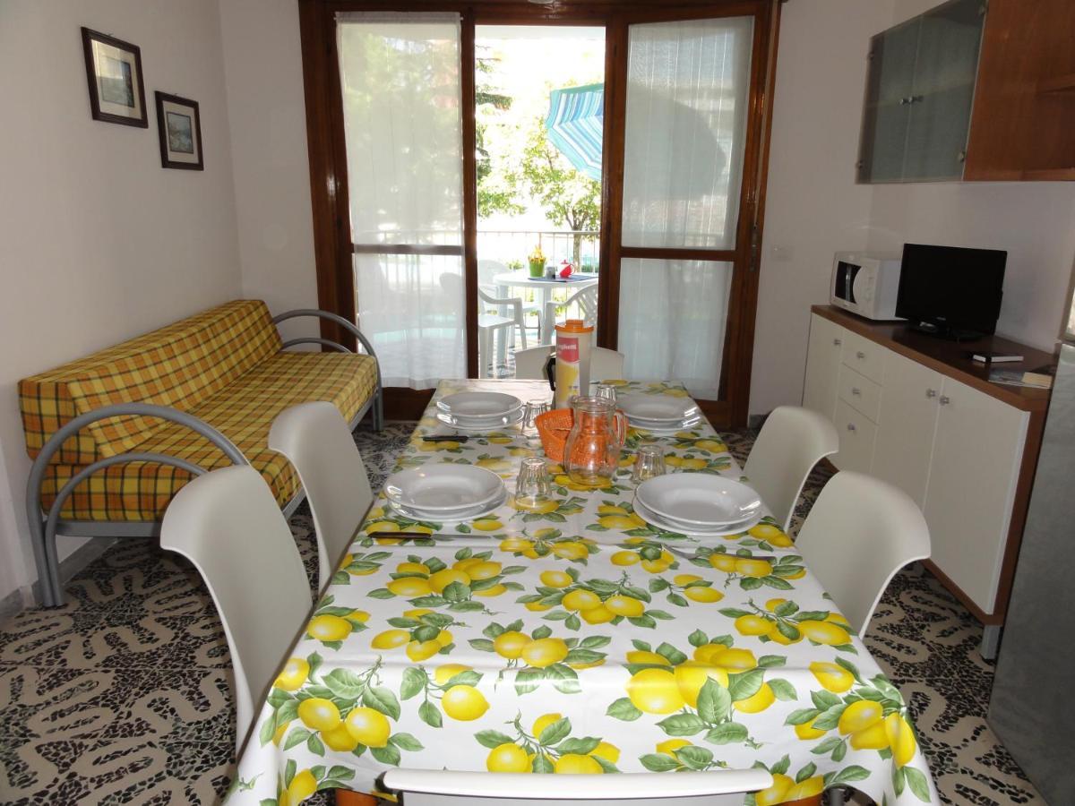Giuliana - Appartamenti Bibione Chambre photo