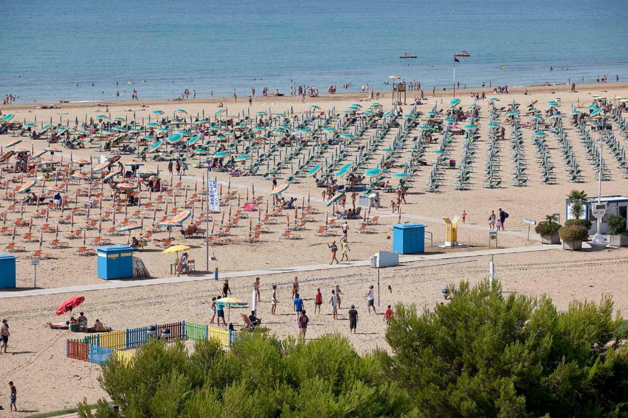 Giuliana - Appartamenti Bibione Extérieur photo
